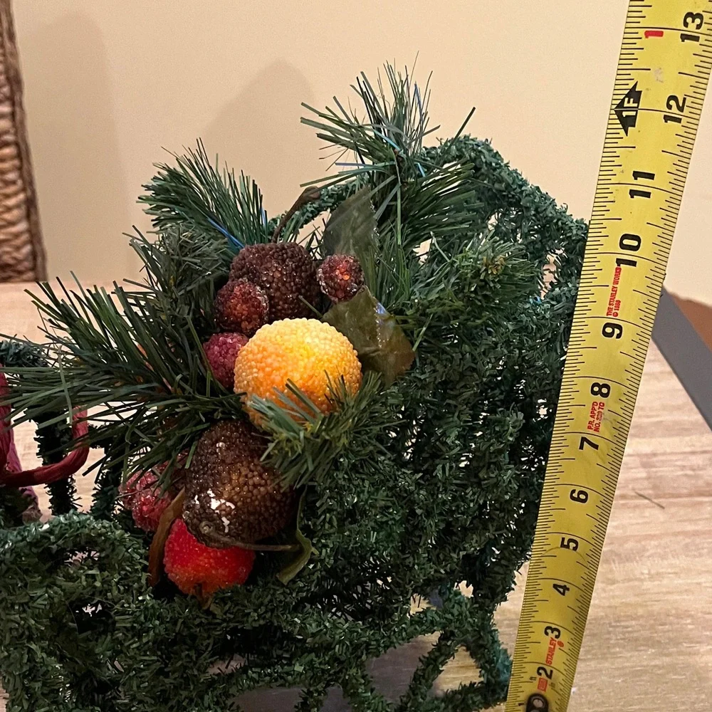 Santa’s Sleigh Decoration